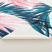 Blätter aus der grünen und rosa Palme Sherpadecke (3/4)