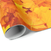 Blätter aus Herbstblättern Geschenkpapier (Rolleneckpunkt)