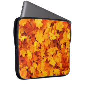 Blätter aus Herbstblättern Laptopschutzhülle (Vorne Rechts)