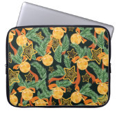 Blätter aus Kiefern, Sterne: festliche Muster Laptopschutzhülle (Vorderseite)