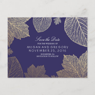 Blätter aus Marine und Gold fallen Save the Date Ankündigungspostkarte