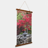 Blätter des japanischen Gartens Lantern und des Ro Wandteppich Mit Holzrahmen (Gewinkelt)