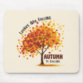 Blätter fallen, Herbst ruft - gemütlicher Fall Mousepad (Vorne)