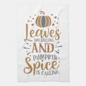 Blätter fallen Pumpkin Spice ruft Herbst Geschirrtuch (Vertikal)