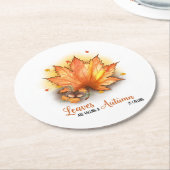 Blätter fallen und Herbst ruft an Runder Pappuntersetzer (Angewinkelt)