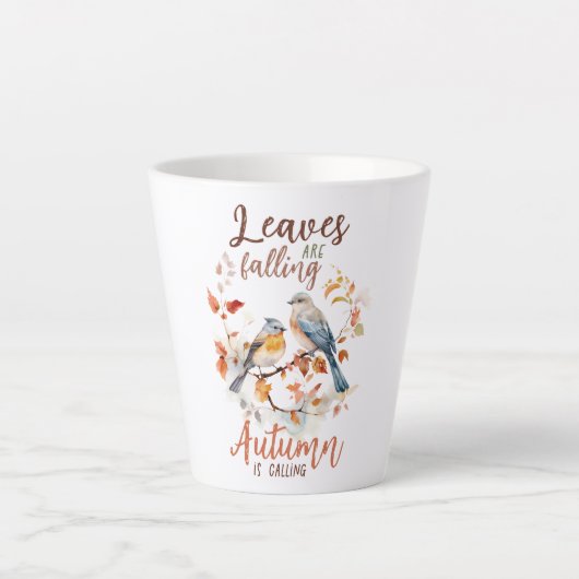 Blätter fallen - Whimsical Fall Birds & Foliage Milchtasse (Vorderseite)