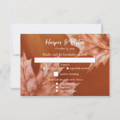 Blätter für verbrannte orange Ahorn Akzent QR-Code RSVP Karte (Vorderseite)