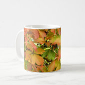Blätter für wild lebende Weintrauben im Herbst Kaffeetasse (Vorderseite Links)
