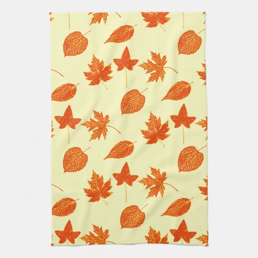Blätter im Herbst - blassgelb und orange Handtuch (Vertikal)