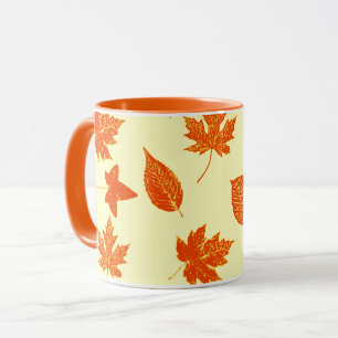 Blätter im Herbst - blassgelb und orange Tasse