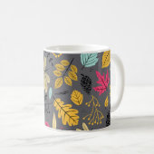 Blätter im Herbst: Nahtloses dunkles Muster Kaffeetasse (VorderseiteRechts)