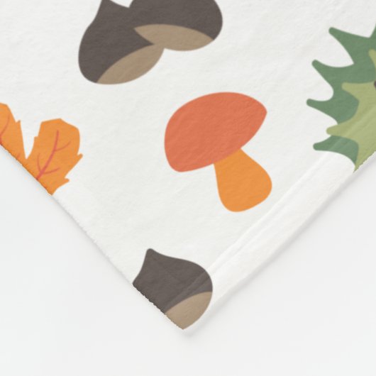 Blätter, Kastanien und Pilze im Muster Fleecedecke (Ecke)