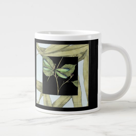 Blätter mit Dragonfly Inset von Jennifer Goldberge Jumbo-Tasse (Rechts)