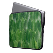 Blätter mit roter Pflanze Laptopschutzhülle (Vorderseite Links)