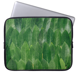 Blätter mit roter Pflanze Laptopschutzhülle