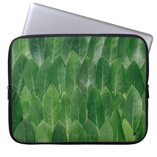 Blätter mit roter Pflanze Laptopschutzhülle (Vorderseite)