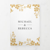 Blätter mit weißer und goldener Blüte Hochzeit Dreifach Gefaltete Einladung (Cover)