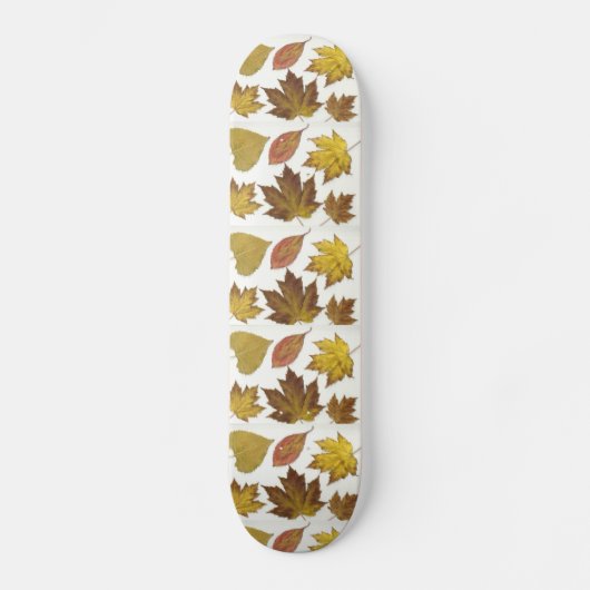 Blätter überall skateboard (Vorderseite)