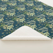 Blätter und Blume - Blue Background Sherpadecke (3/4)
