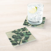 Blätter und Niederlassungen auf Sahnehintergrund Glasuntersetzer (Schrägansicht)