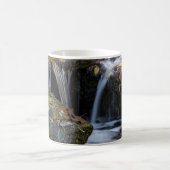 Blätter und Wasserfälle Kaffee Tasse (Mittel)