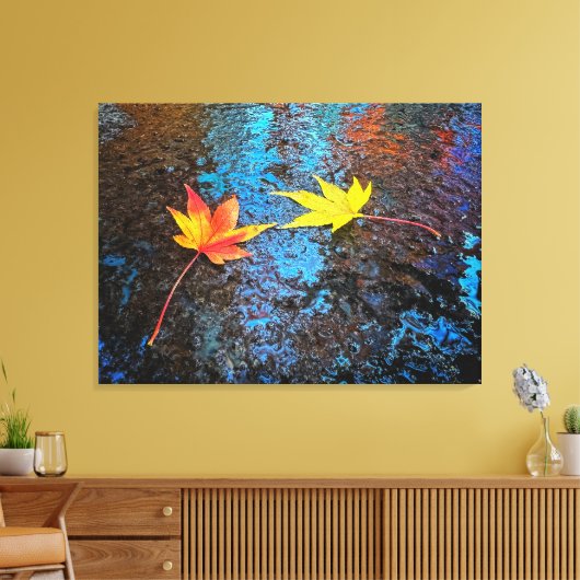 Blätter von gefallenem Ahorn Leinwanddruck (Insitu (Wohnzimmer))