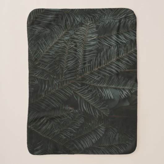 Blätter von grünen Kiefern Sherpadecke (Vorderseite)