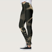 Blätter von trockenem Gras oder gekrönten Dornen? Leggings (Links)