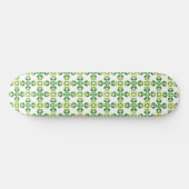 Blattmuster, Muster von Blätter, grüne Blätter Skateboard (Horizontal)