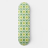 Blattmuster, Muster von Blätter, grüne Blätter Skateboard (Vorderseite)