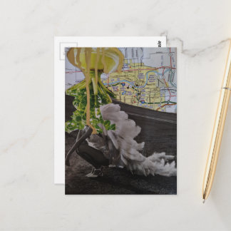 Blättriges UFO kommt für ihre Mixed-Media-Collage Postkarte