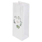 Blattwerk und goldene Mongram-Hochzeit Geschenktüte Für Weinflaschen (Vorderseite Schrägansicht)