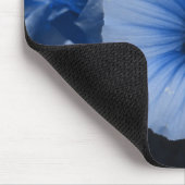 Blau abgetönter Lavatera Mousepad (Ecke)