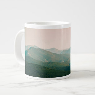 Blau an den Bergen Jumbo-Tasse