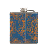 Blau auf orange Mandala Flachmann (Rückseite)