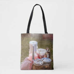 Blau-blaue Keramik Teller und Pitcher Tasche