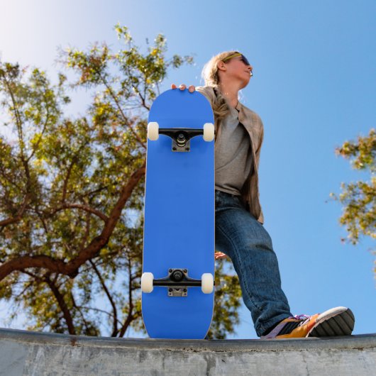Blau (Crayola) (Vollfarbe) Skateboard (Außenbereich 1)