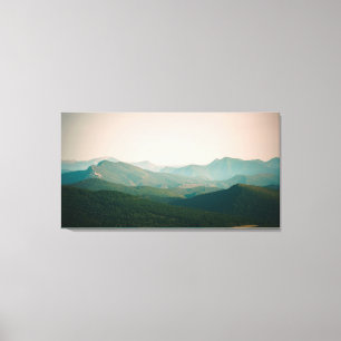 Blau durch die Berge Leinwanddruck