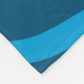 Blau, einfach, modern, coole Wellenabstraktion Fleecedecke (Ecke)