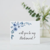 Blau florieren wird meine Bridesmädchenkarte sein Einladungspostkarte (Stehend Vorderseite)