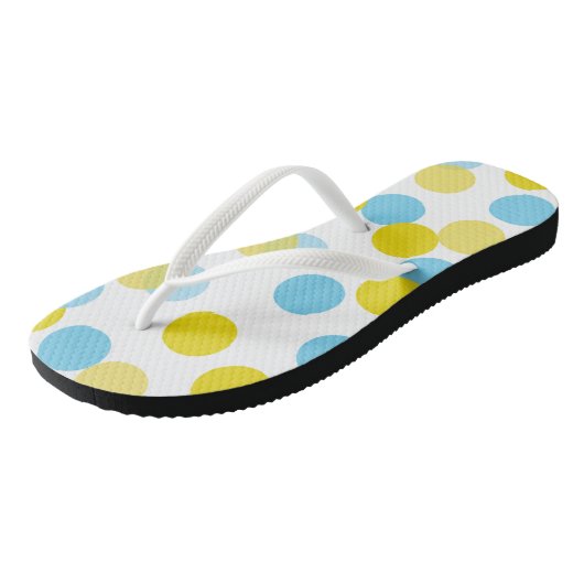 Blau & Gelb großes Bokeh Confetti Dots Muster Badesandalen (Schrägansicht)