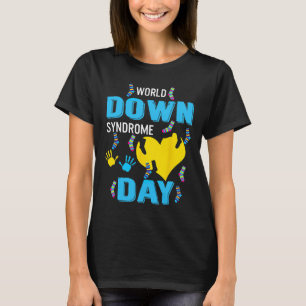 Blau Gelbes Herz 21 Weltweiter Tag des Down-Syndro T-Shirt