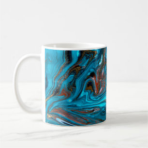 Blau-goldenes Marmormuster. Flüssige Textur aus go Kaffeetasse