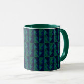 Blau, grüne Weihnachtsbäume. Tasse (VorderseiteRechts)