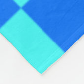 Blau kariertes Quadratmuster Fleecedecke (Ecke)