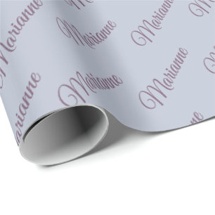 Blau mit Pflaumentext. Geschenkpapier