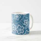 blau mit Weiß, blau, Blume, blumig, rustikal, fa Kaffeetasse (VorderseiteRechts)