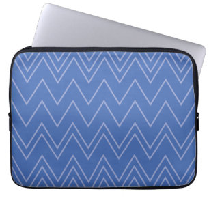 Blau, modern, einfach, cool, trendy Zickzack-Muste Laptopschutzhülle