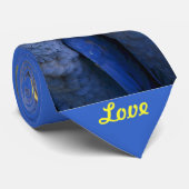 Blau plappert Liebe nach Krawatte (Gerollt)