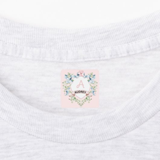 Blau-rosa Grandmillennial Ribbon-Wappen Etiketten (Befestigt)